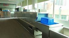Conveyor Dishwashing Machine